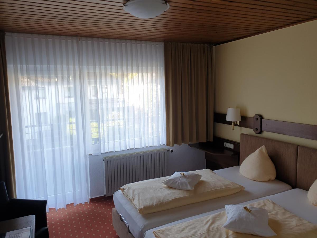 Kurparkhotel-Gemuend Buitenkant foto